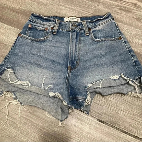 Abercrombie & Fitch Womens The Cutoff High Waist Curve Love Denim Shorts Size 24 - Picture 1 of 7